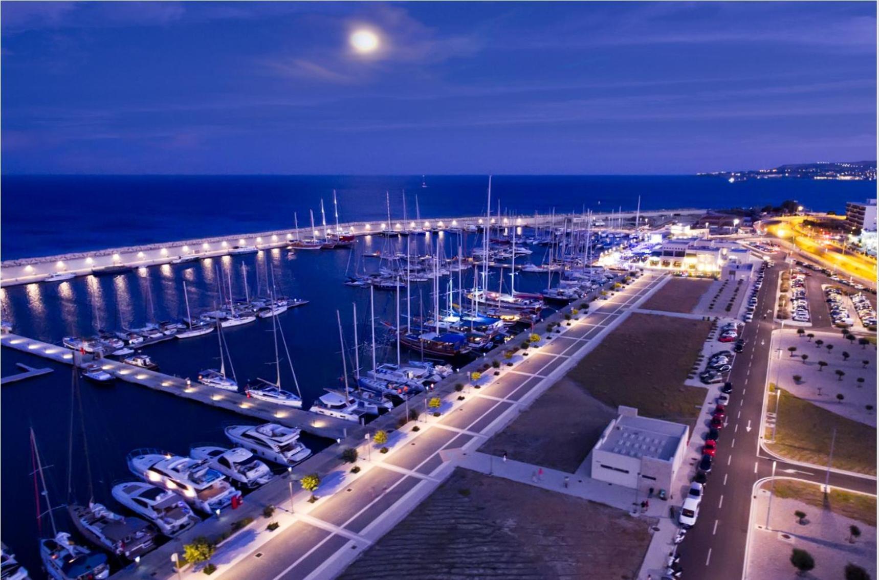 Rhodes City فندق كومفرت المظهر الخارجي الصورة